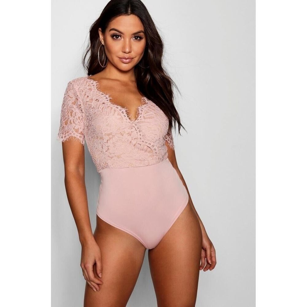 Boohoo Premium Eyelash Lace Bodysuit Size Large Rose Pink‎ V-Neck NWT